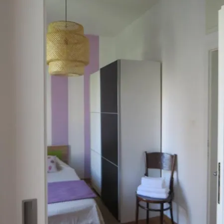 Moments From Beach & Centre Apartment Split